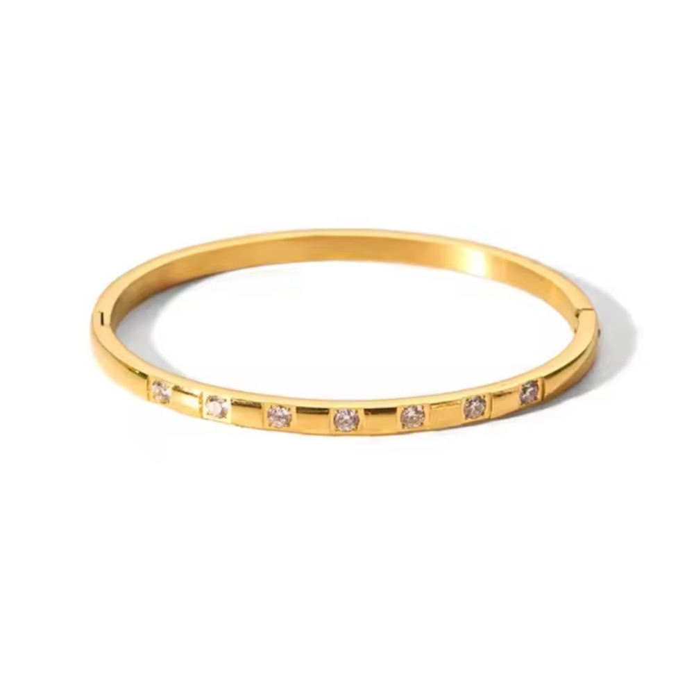 New Non Tarnish Bracelet Stack - Picture 6 of 8